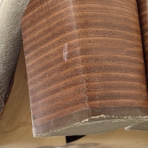 Nine West Birds Tan Suede Upper Ankle Bootie Western Pointed Toe Size 9.5 M - Picture 12 of 16